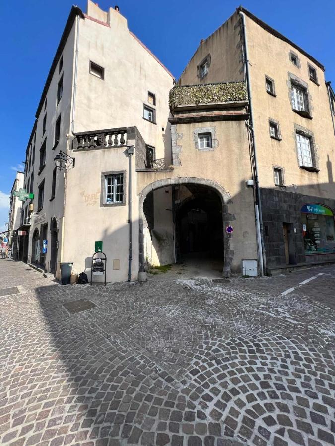Charmant Studio, Au Coeur De La Ville De Riom Luaran gambar